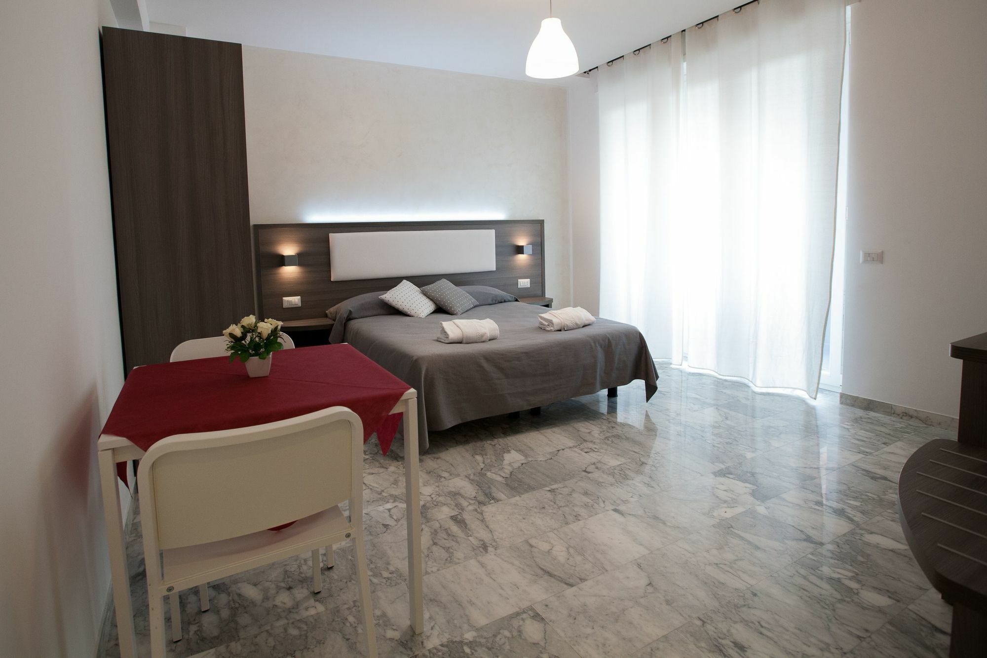 B&B Momenti Romani Kültér fotó