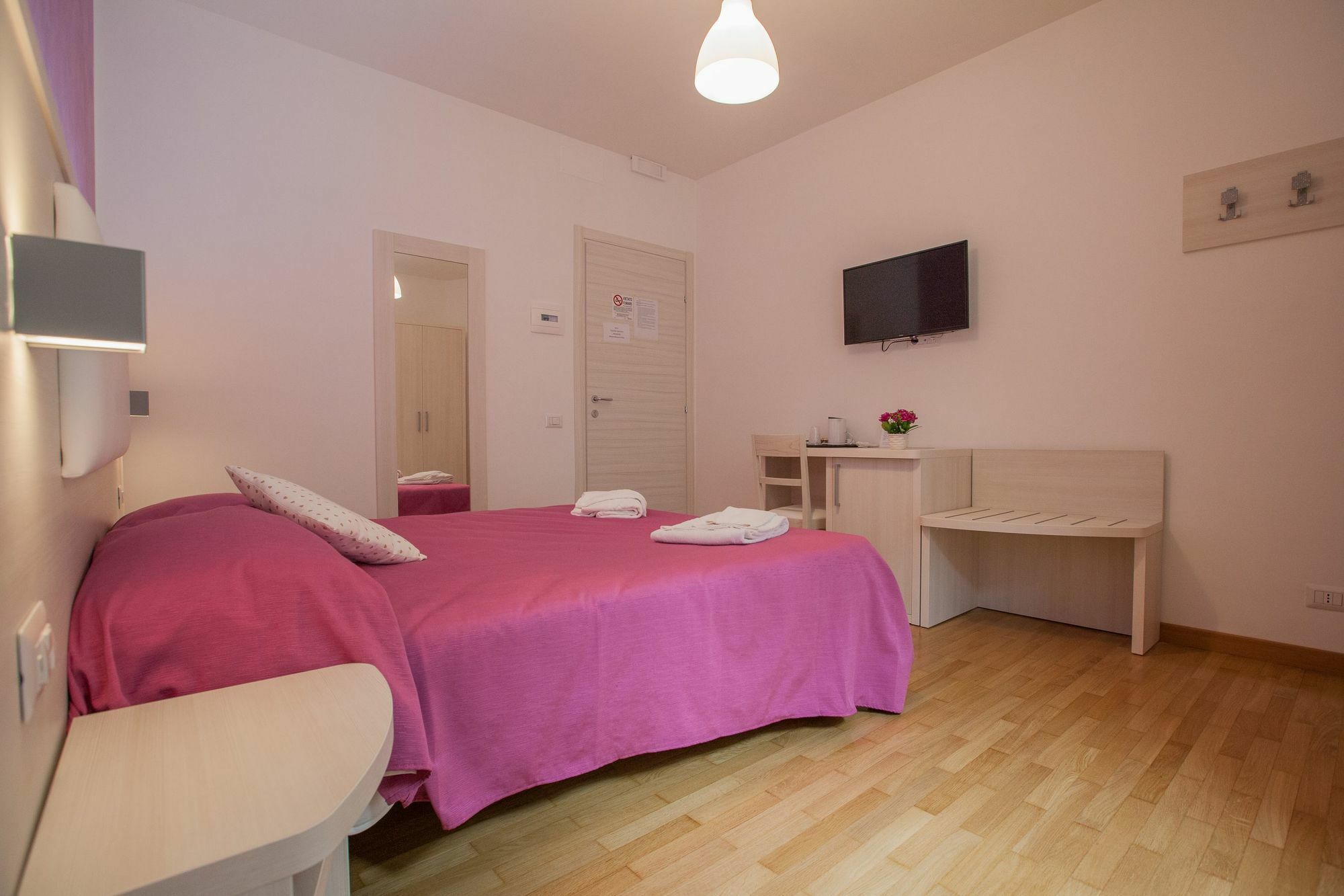 B&B Momenti Romani Kültér fotó